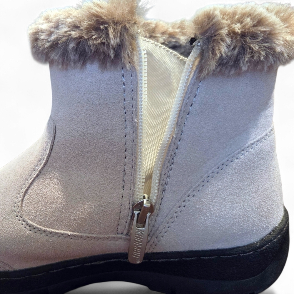 Khombu Iris 1527296 Ivory Suede Leather All Weather Boots W/ Faux Fur Trim Sz 7M - Picture 8 of 15